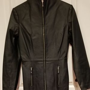 NEW - NEVER WORN BLACK LEATHER LONG FITTED COAT Size  10 RUNS SMALL